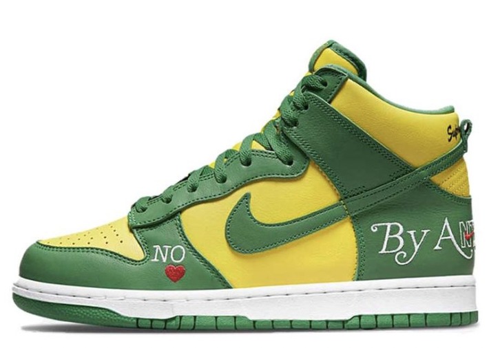 【Supreme × Nike】
SB Dunk High By Any Means "Brazil"
